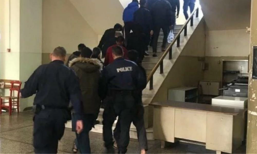 Στα "μαλακά" οι Πακιστανοί δράστες της άγριας επίθεσης στο Τυμπάκι